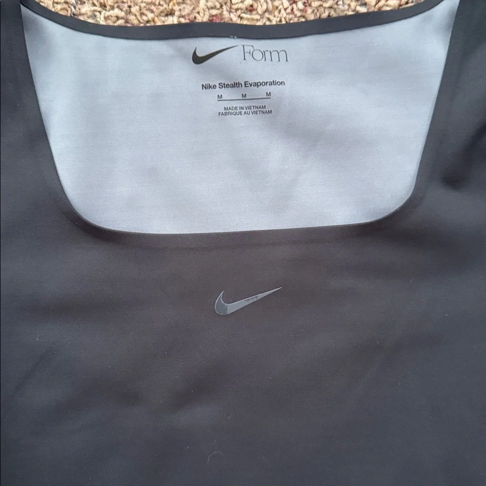 NWT Nike Form Long-Sleeve Bodysuit | Black | Size M - Picture 12 of 13
